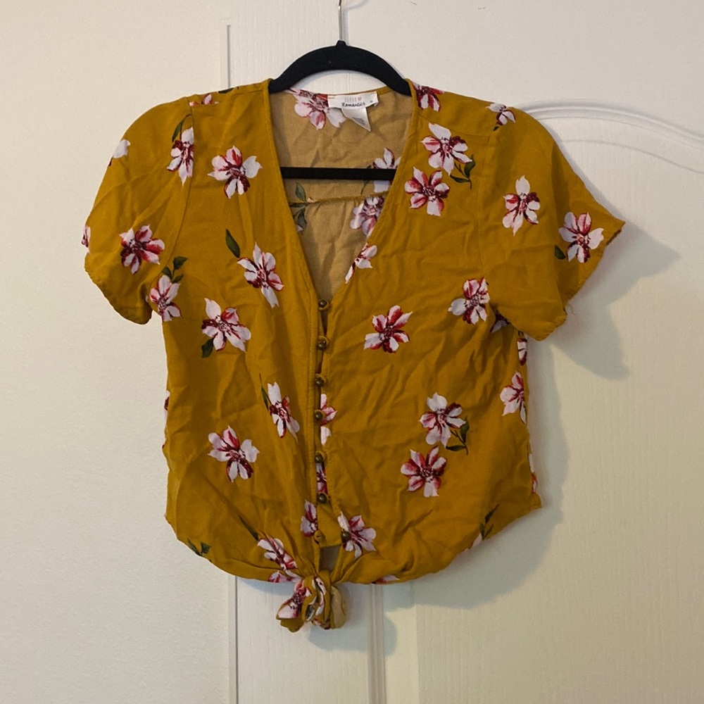 Yellow flower pattern blouse